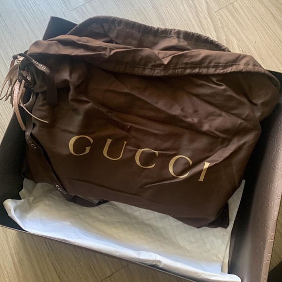 Gently used Gucci bag - Picture 5 of 6